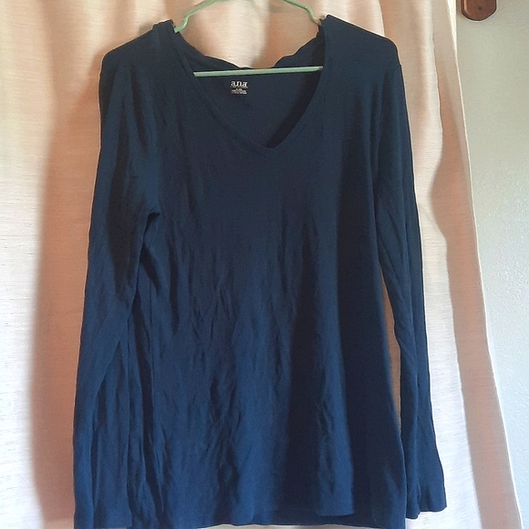 Ana Blue long sleeve v neck  *BOGO* - Picture 1 of 5